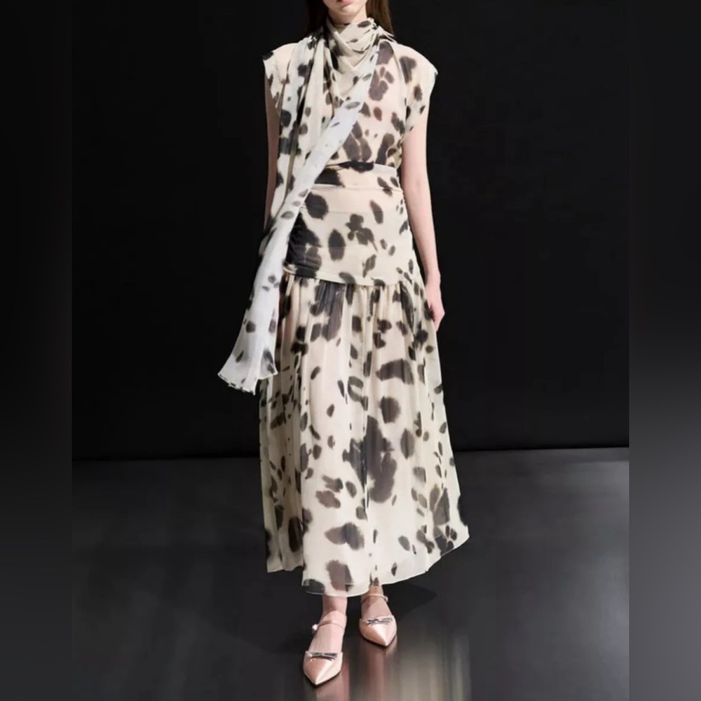 ZARA FW24 ANIMAL PRINT VOLUMINOUS MIDI DRESS ZW COLLECTION - Picture 4 of 11